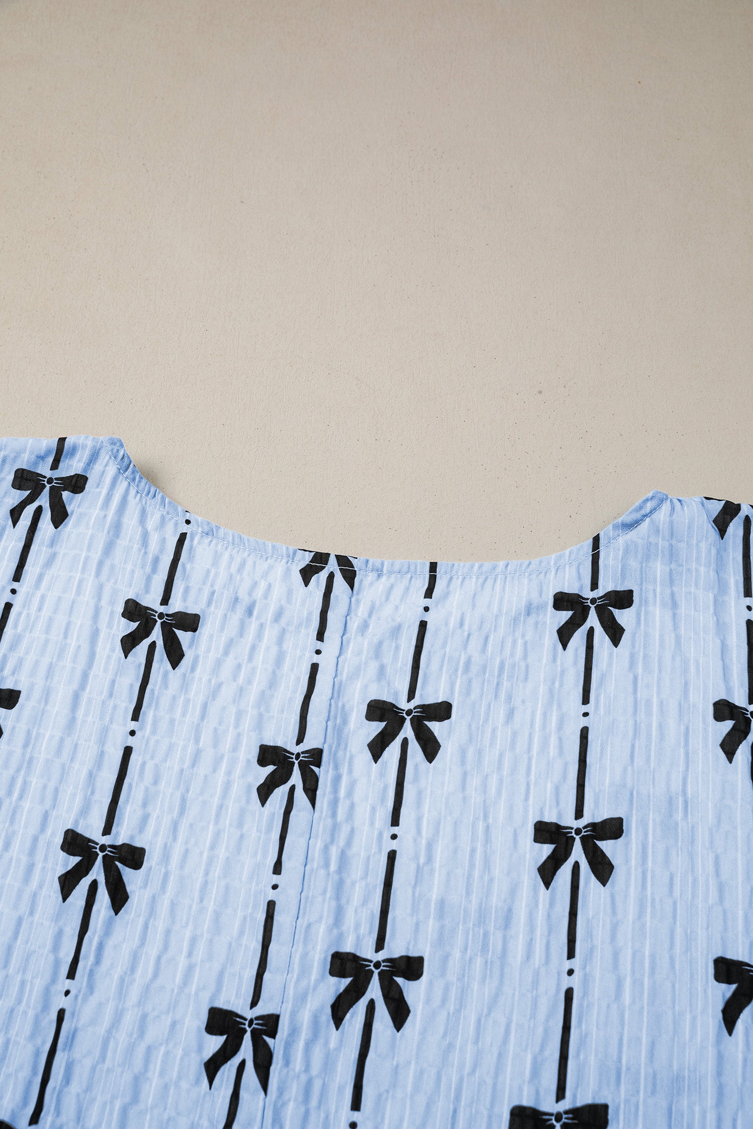 Beige Bow Print Striped Puff Short Sleeve Blouse